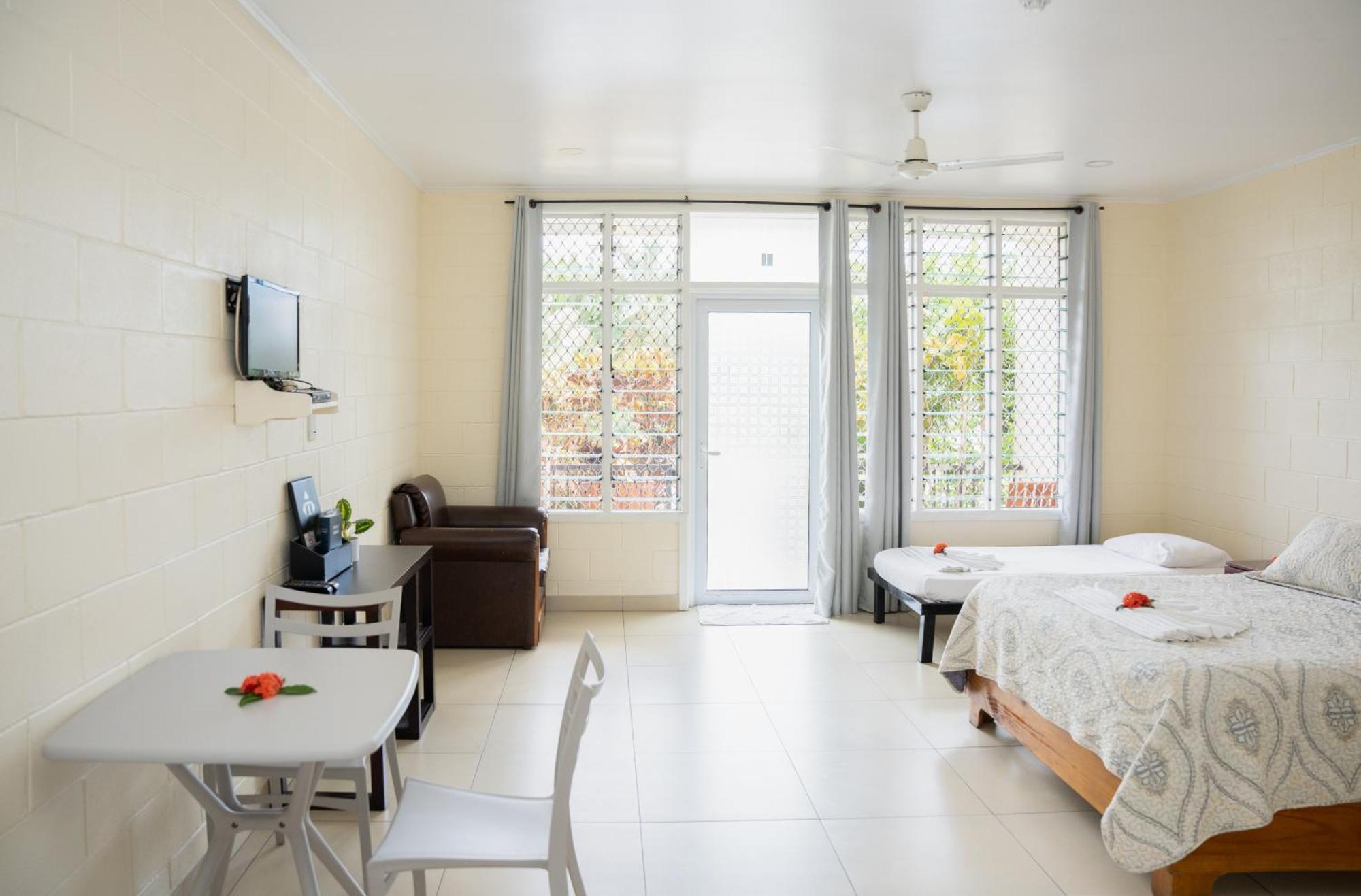 אפיה Tivoli Aparthotel מראה חיצוני תמונה